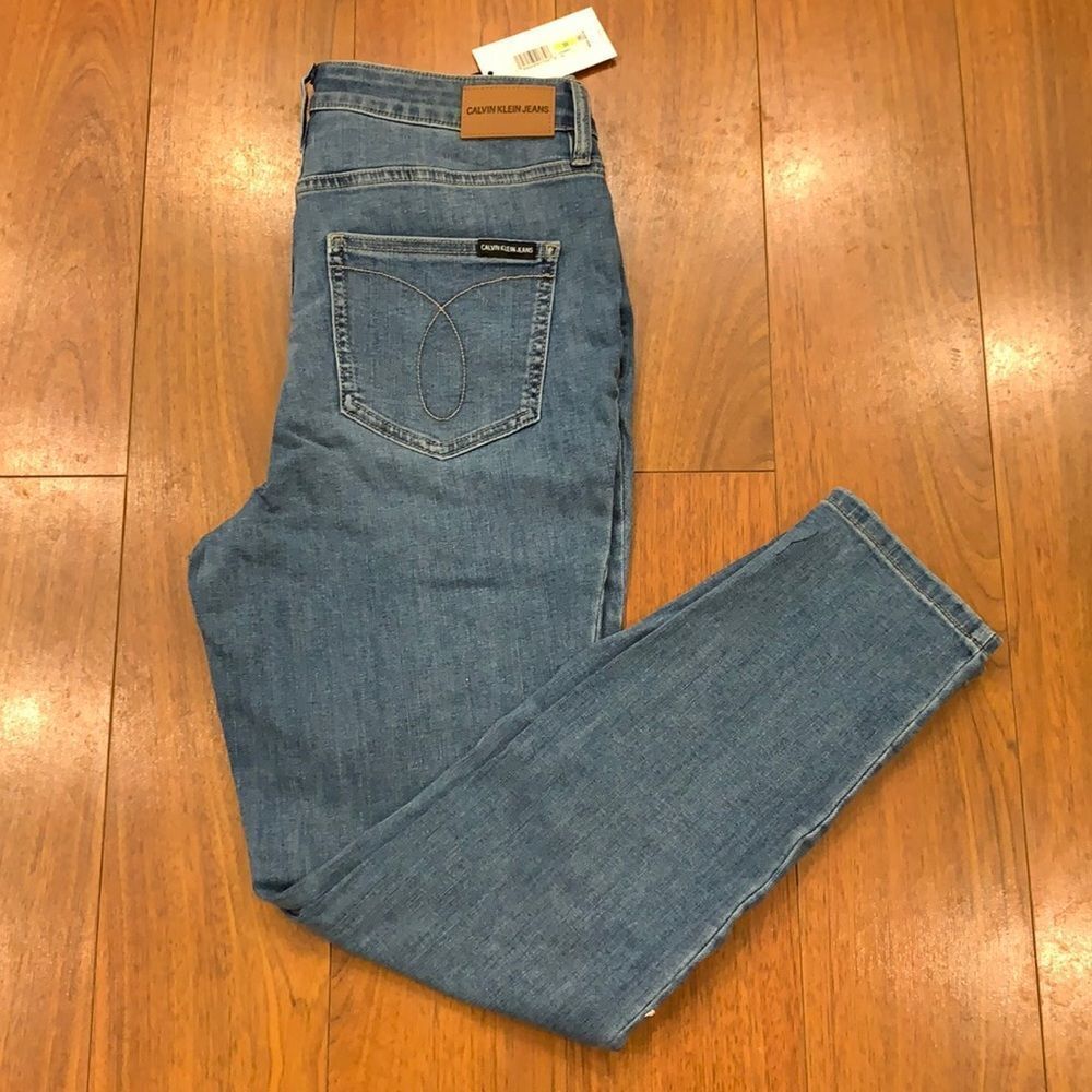 NWT Calvin Klein High Rise Jeggings Medium Wash Size 30